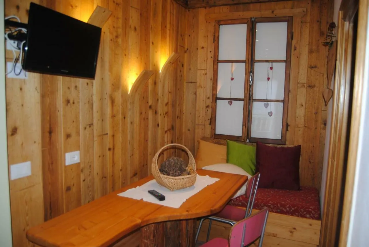 Apartment Appartamento Rustico Candide
