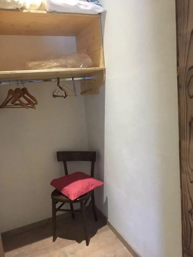 Appartamento Rustico Candide Apartment